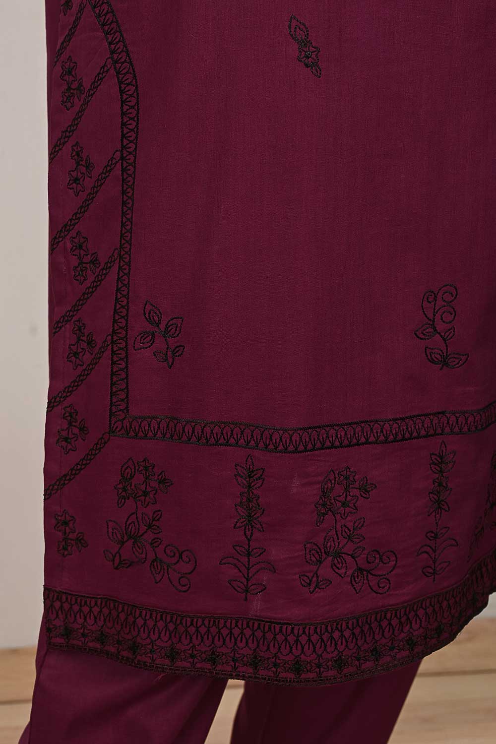 3SP-19A-Magenta - 3PC COTTON EMBROIDERED Dress With Chiffon Embroidered Dupatta