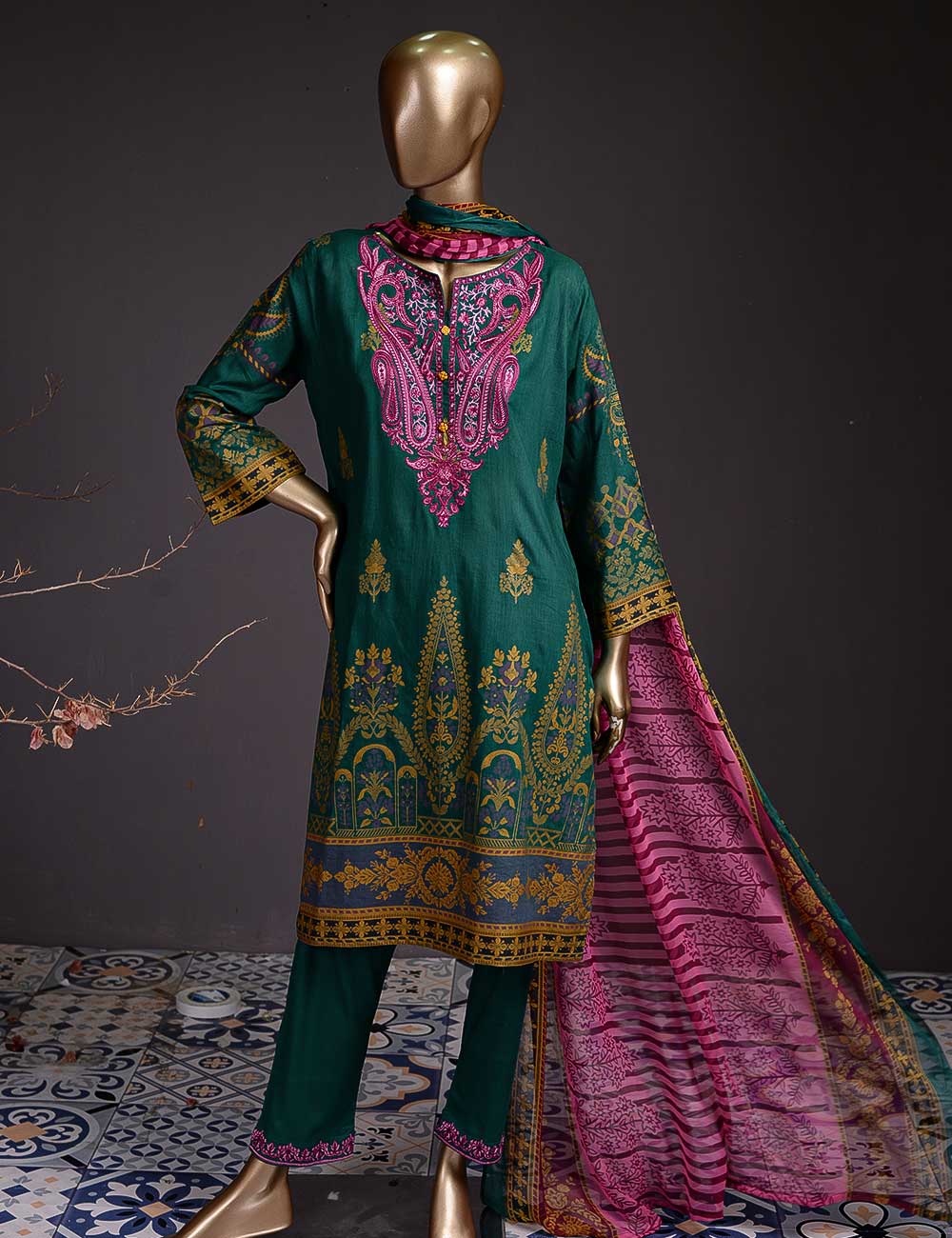 Eyval (DL-5B) - 3 Pc Un-stitched Embroidered Lawn Dress with Chiffon Dupatta -