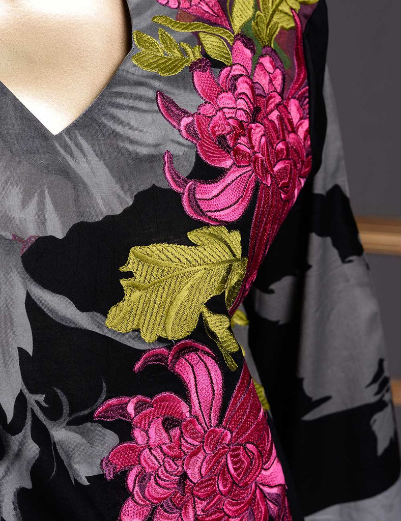 Stripe Up (Gi-04) | 3 Pcs Un-stitched Embroidered Lawn Dress